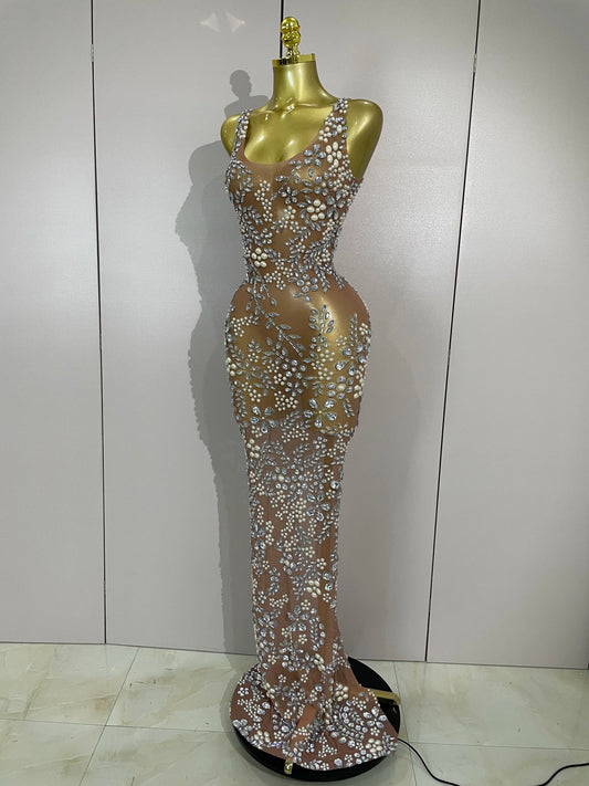 ✨ Luxury Diamond Illusion Sparkle Mesh Evening Gown – Silver Edition