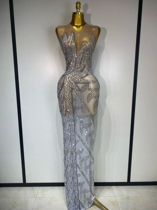 ✨ Luxury Silver Rhinestone Mesh Long Dress – Sleeveless Elegant Evening Gown