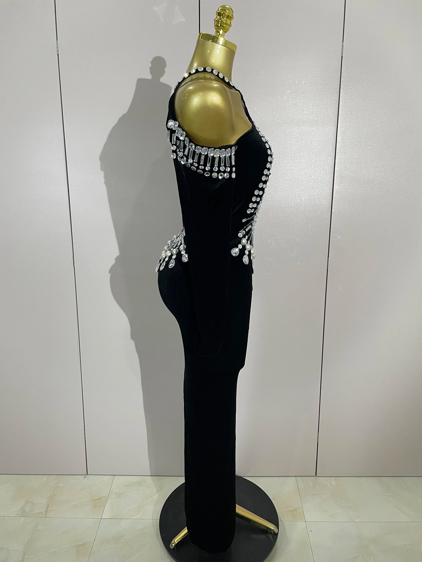 Luxury Sparkly Diamonds Black Velvet Hollow Out Long Sleeve Dress