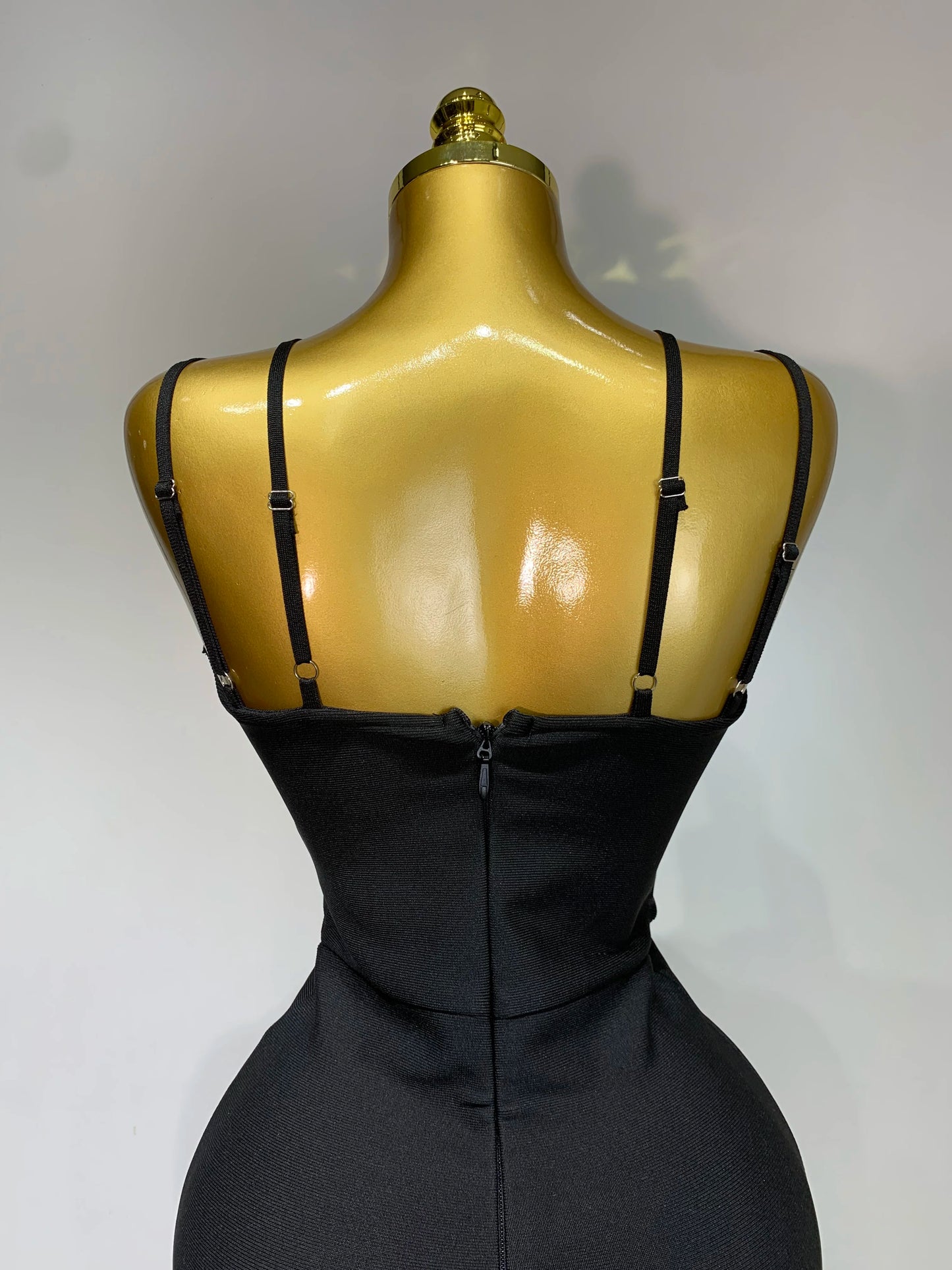 Women’s Sleeveless Backless Midi Bodycon Dress – Elegant Fit