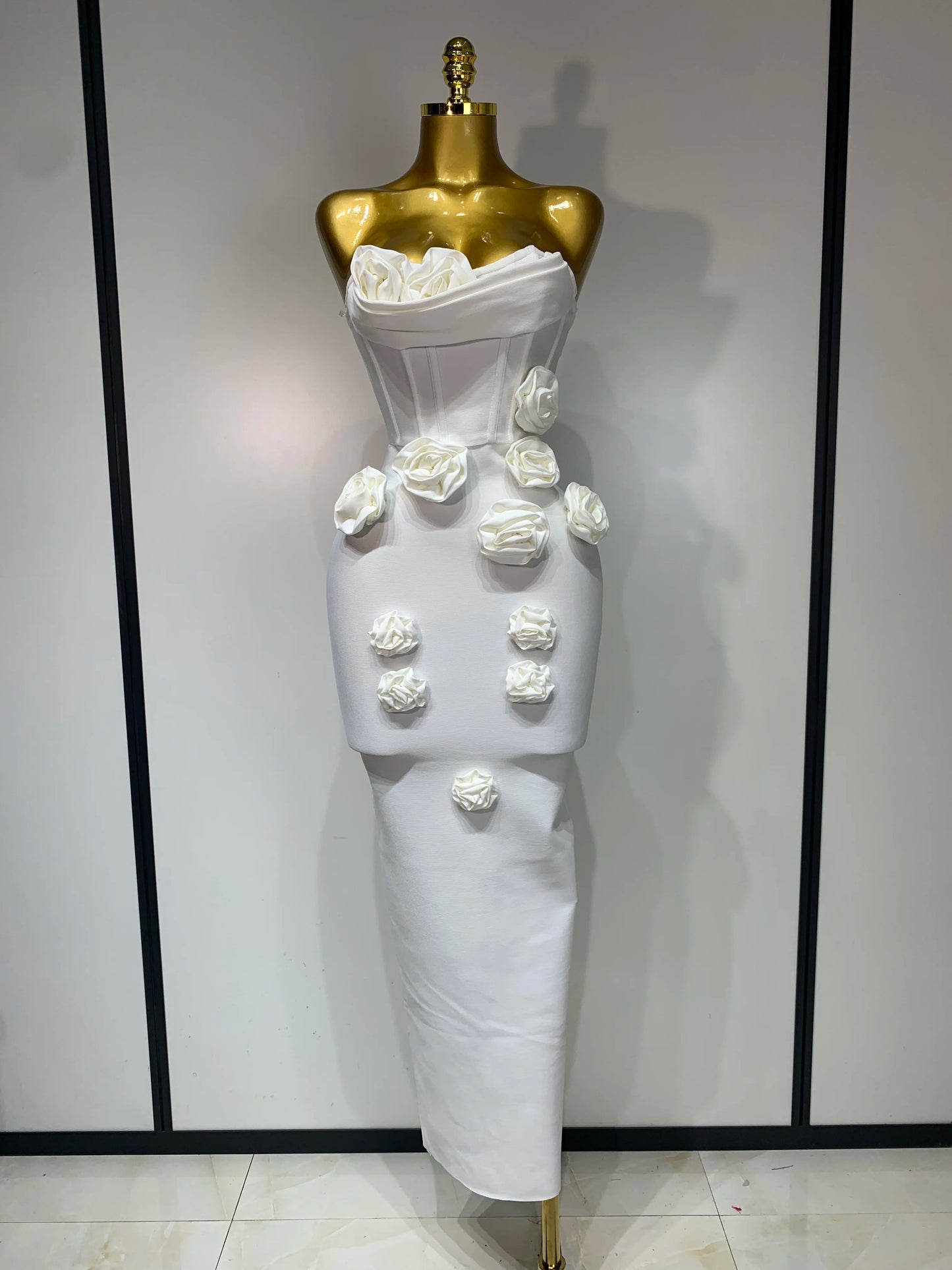 Strapless 3D Flower Bandage Maxi Dress Elegant Evening Gown with Detailed Floral Embellishments for Special Occasions