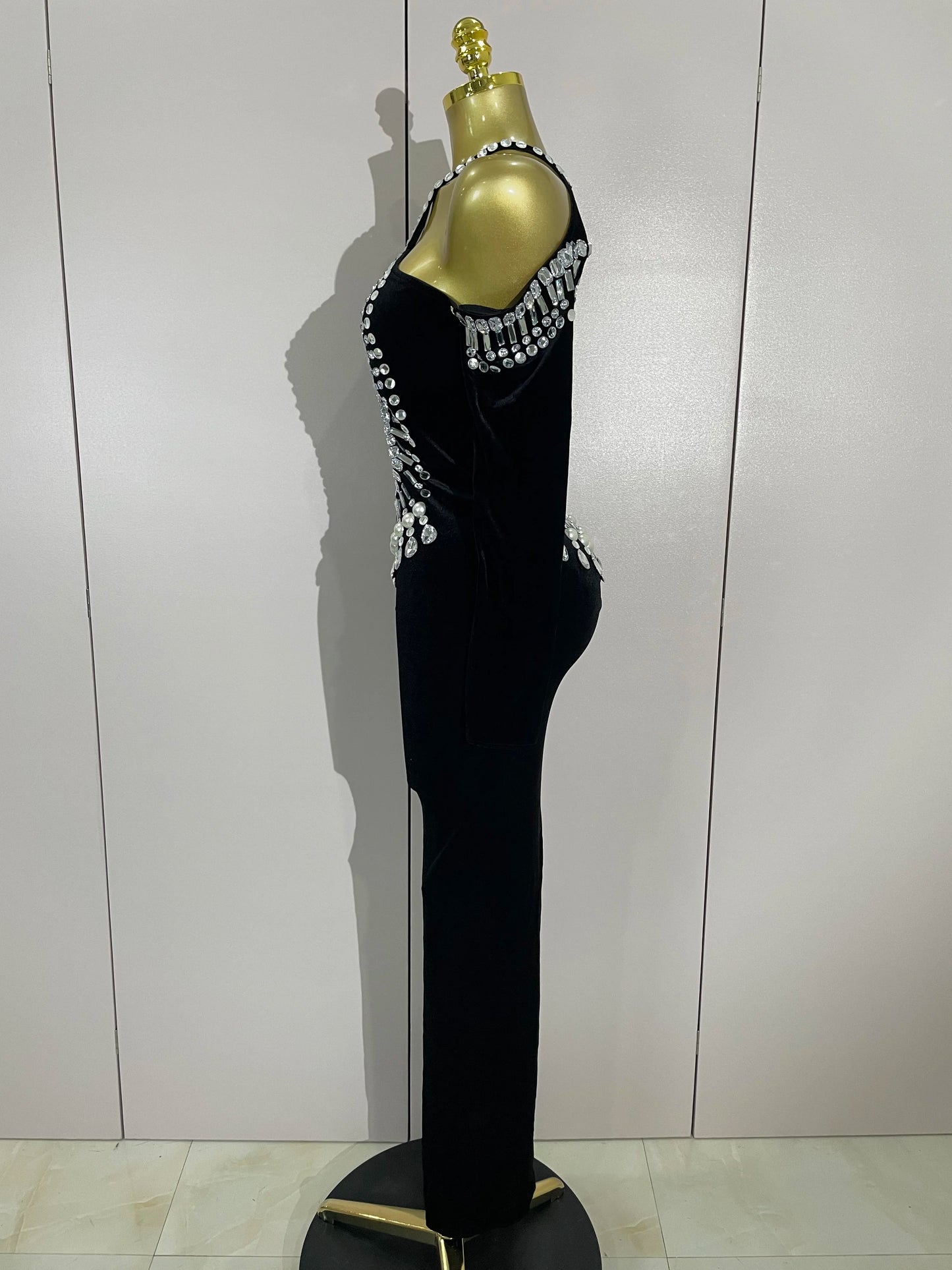 Luxury Sparkly Diamonds Black Velvet Hollow Out Long Sleeve Dress