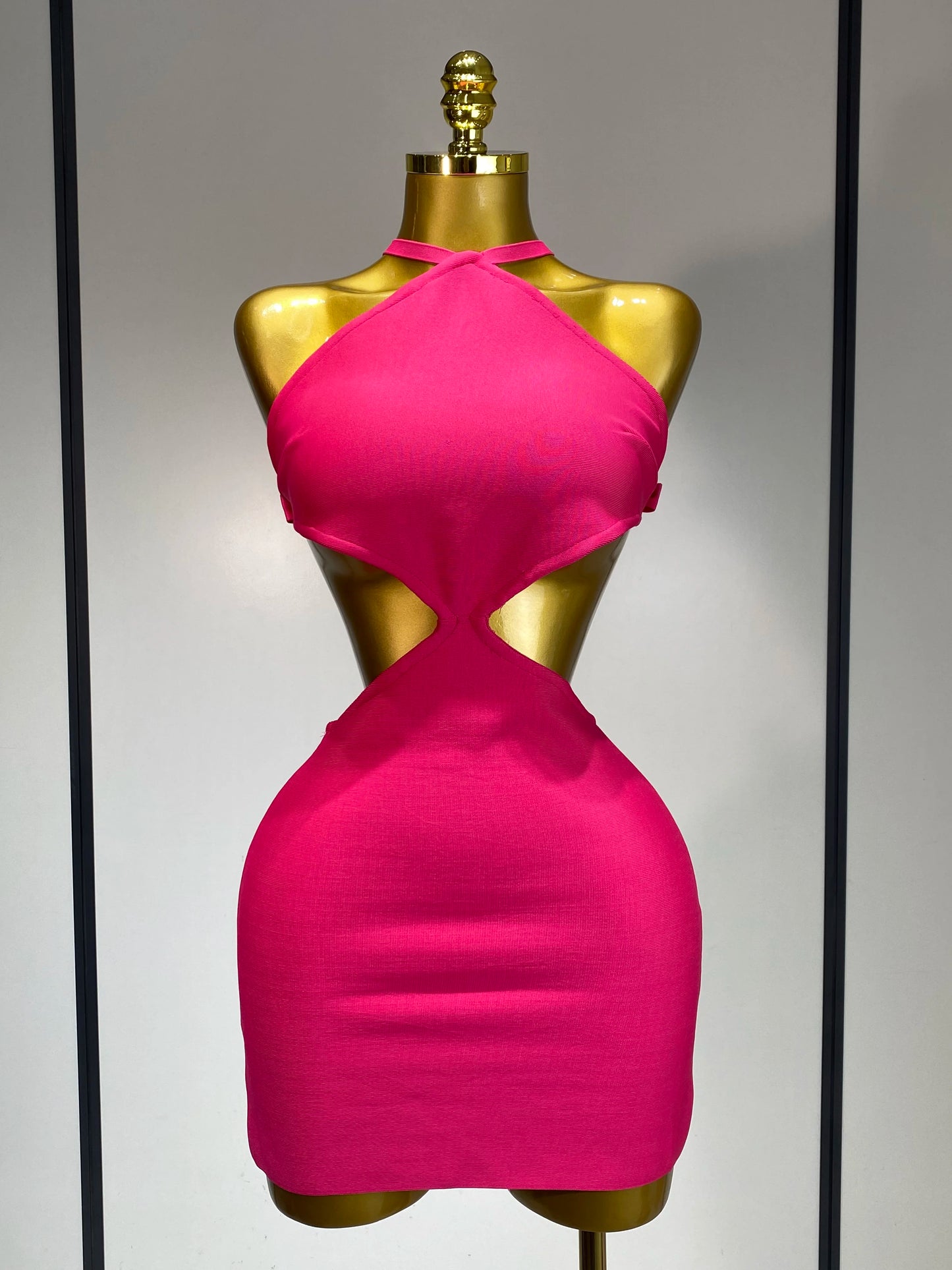 Women’s Backless Cut-Out Mini Bodycon Dress – Elegant Fit