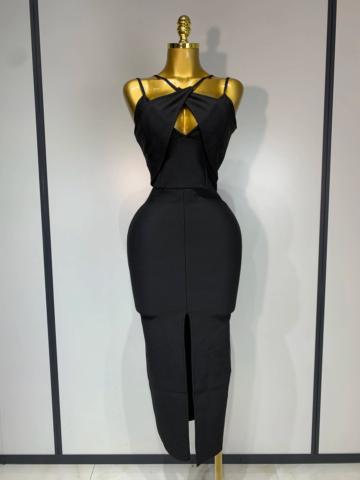 Women’s Sleeveless Backless Midi Bodycon Dress – Elegant Fit