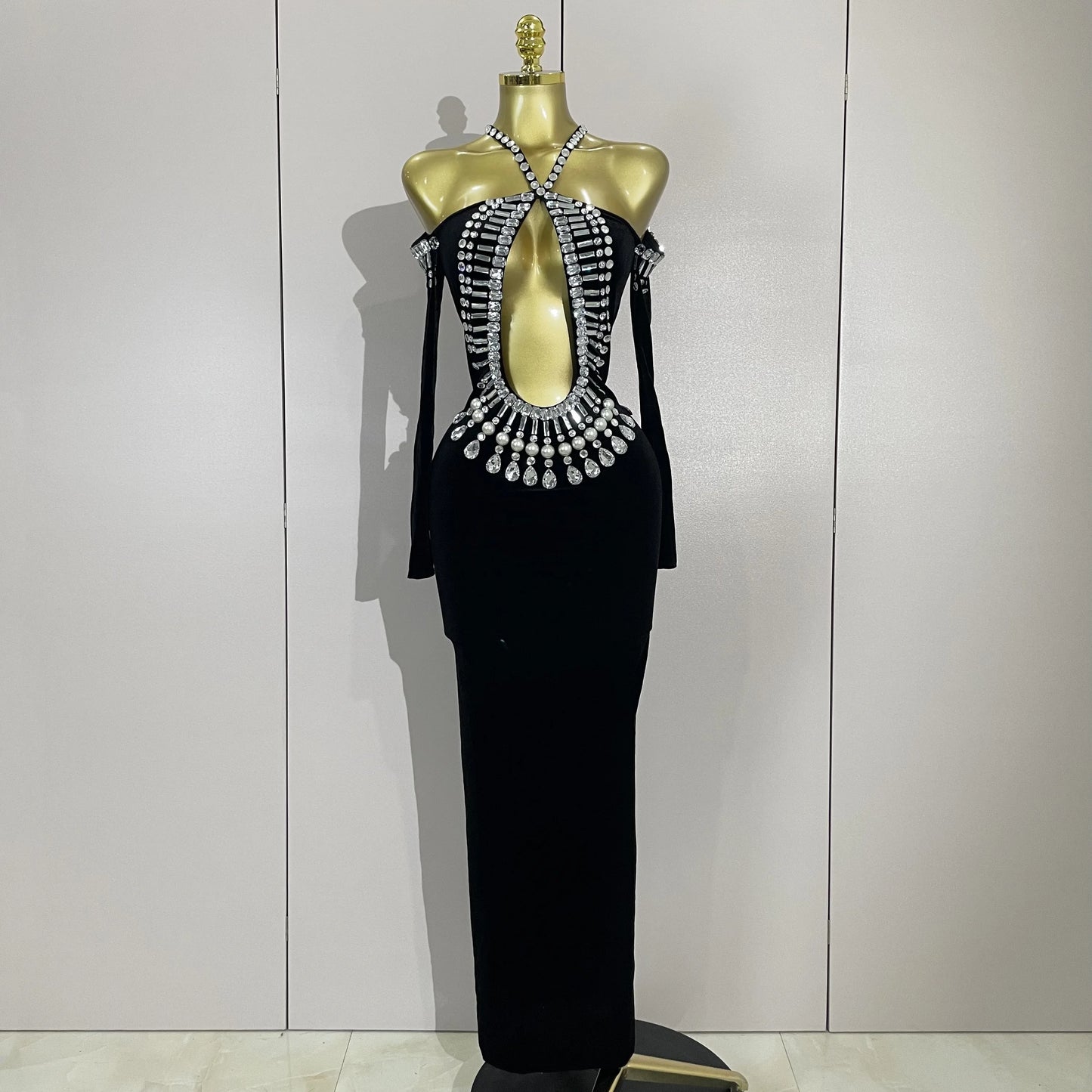 Luxury Sparkly Diamonds Black Velvet Hollow Out Long Sleeve Dress