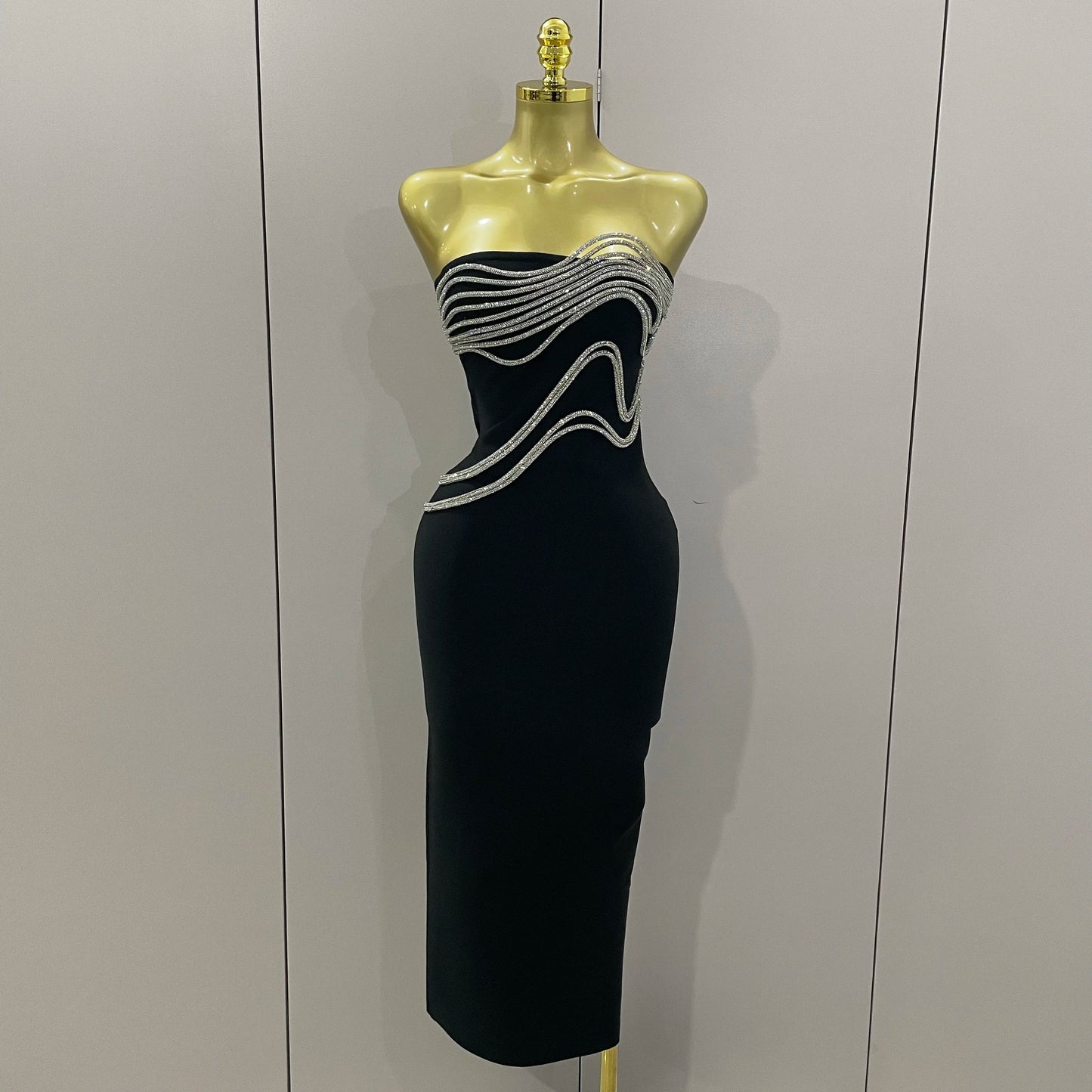✨ Luxury Noir Impériale – Vestido Strapless