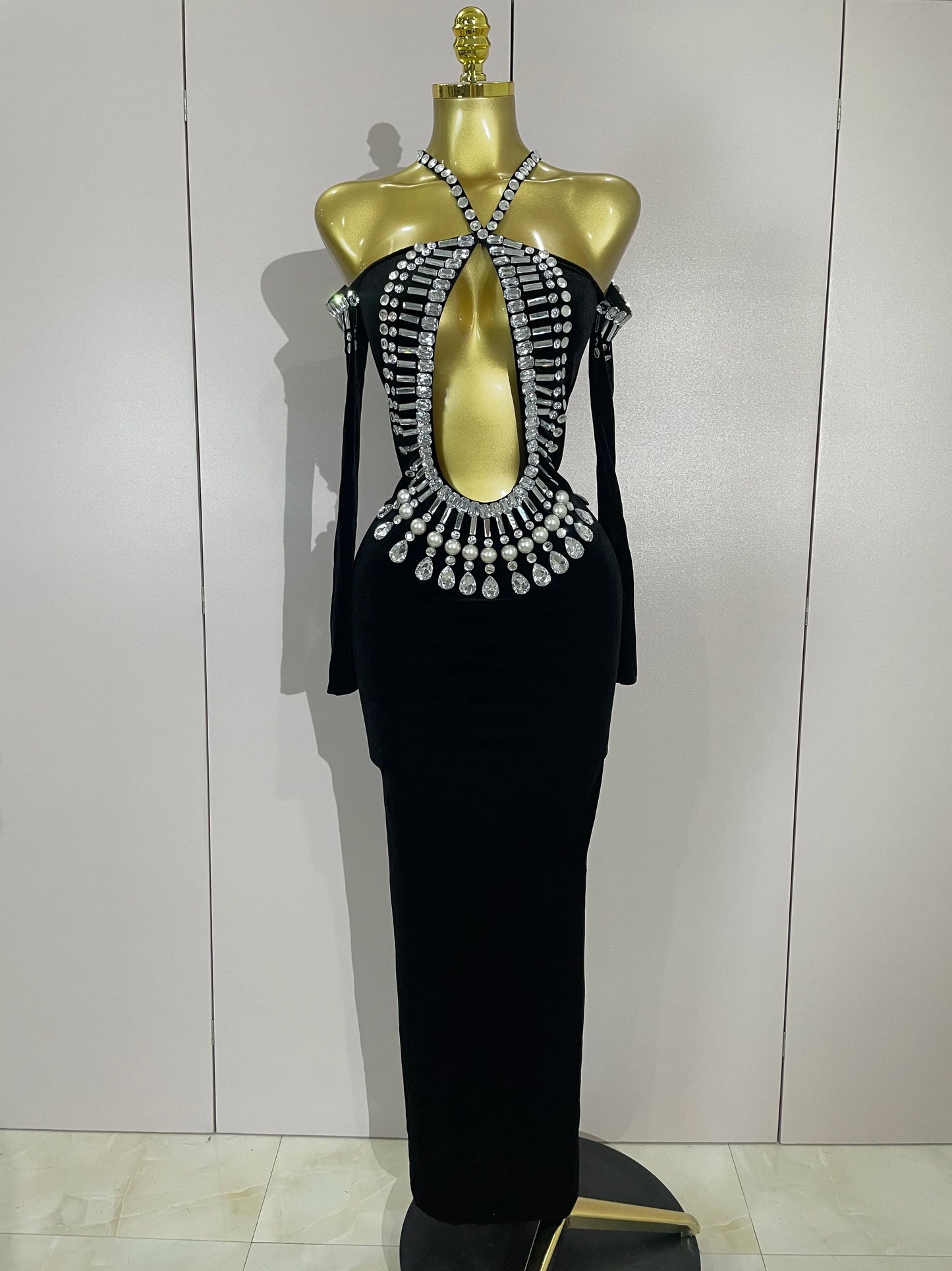 Luxury Sparkly Diamonds Black Velvet Hollow Out Long Sleeve Dress